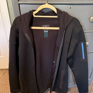 Bluesmiths “The Kula” Men’s size medium Windpro hoodie